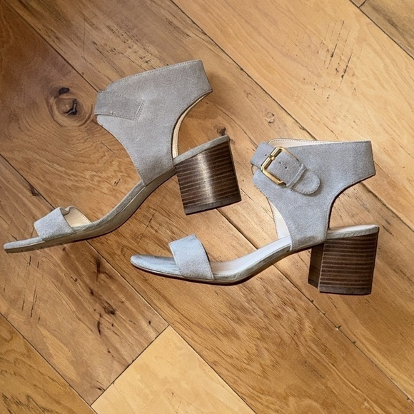Nine West Garden Bay Suede tan grayish ankle strap buckle block heels sandals 9 - Picture 6 of 9